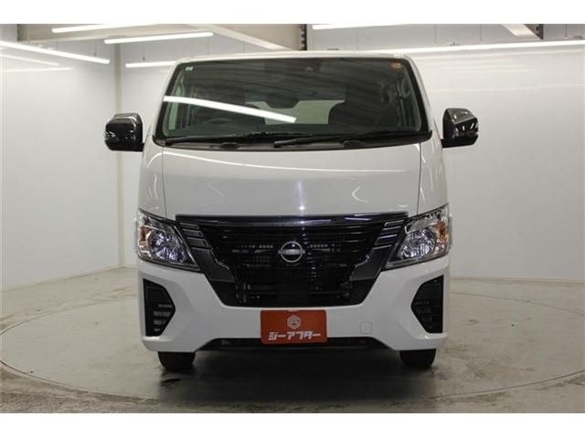 CARAVAN van 2WD