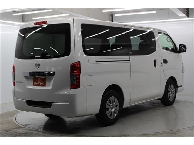 CARAVAN van 2WD