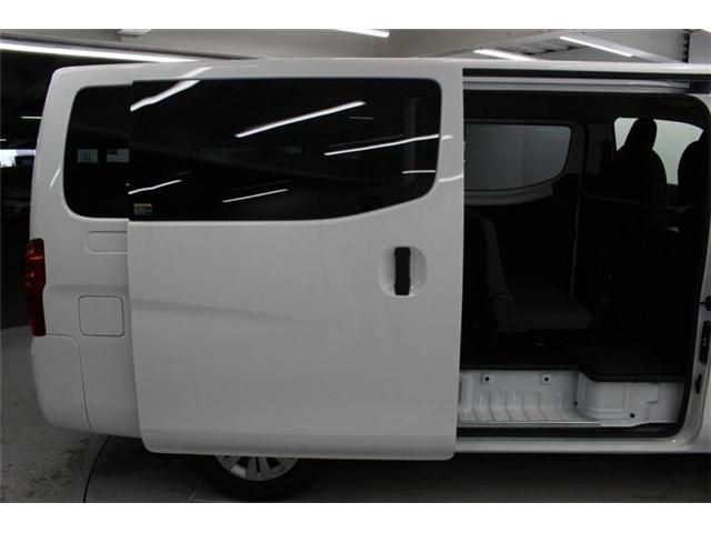 CARAVAN van 2WD