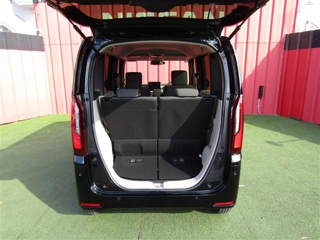 N-BOX