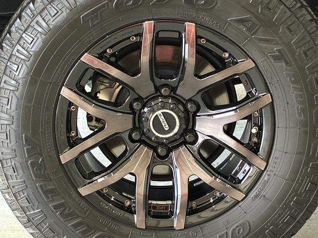 LANDCRUISER PRADO