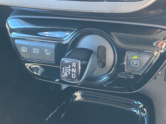 PRIUS PHV