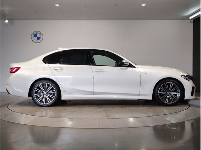 BMW 3 Series sedan