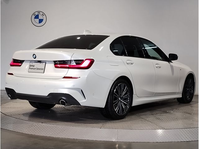 BMW 3 Series sedan