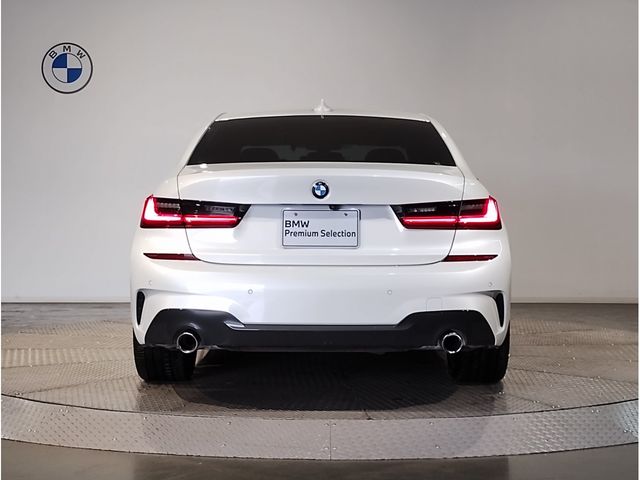BMW 3 Series sedan