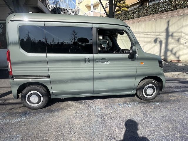 N-VAN