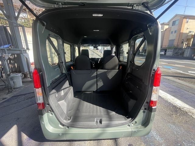 N-VAN