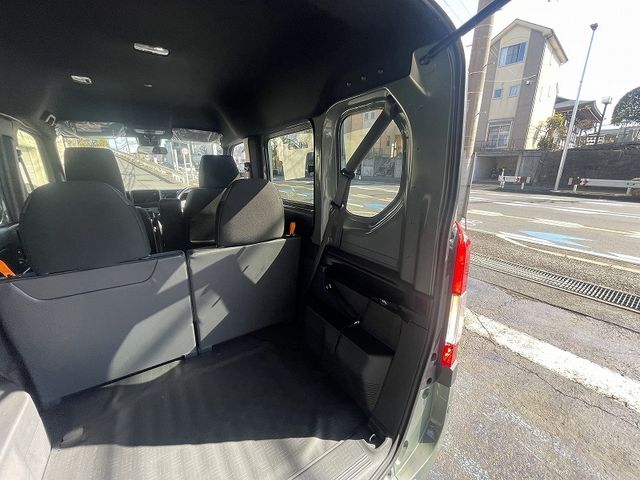 N-VAN