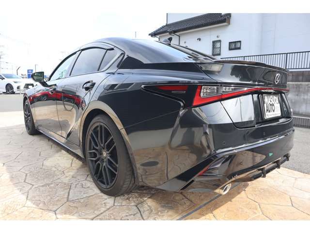 LEXUS IS300h
