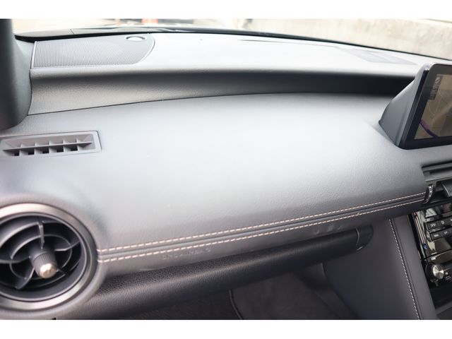 LEXUS IS300h