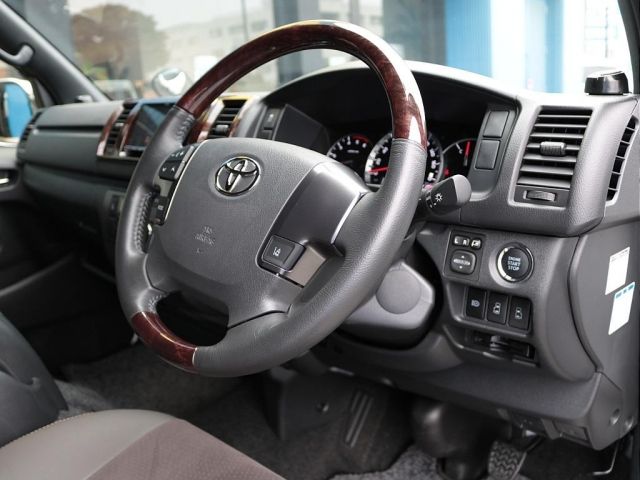 HIACE van 2WD