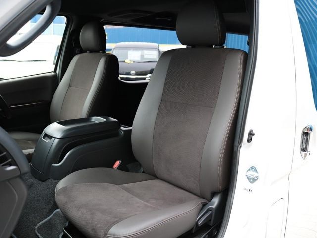 HIACE van 2WD