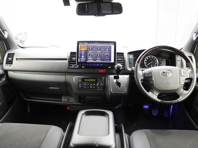 HIACE van 2WD