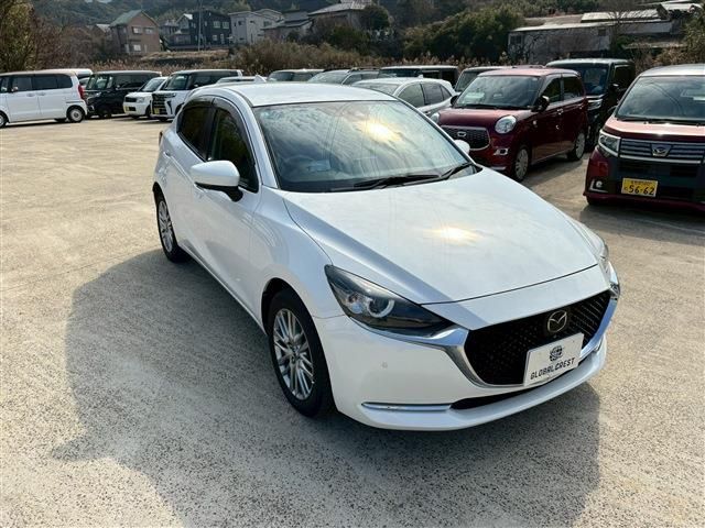 MAZDA2