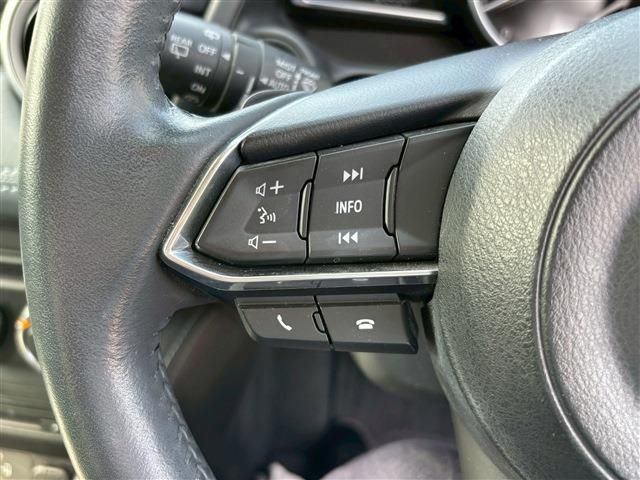 MAZDA2
