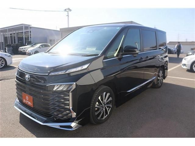 VOXY HYBRID