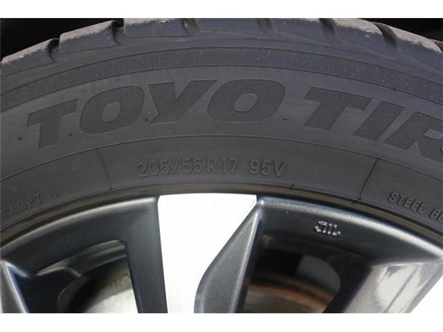 VOXY HYBRID