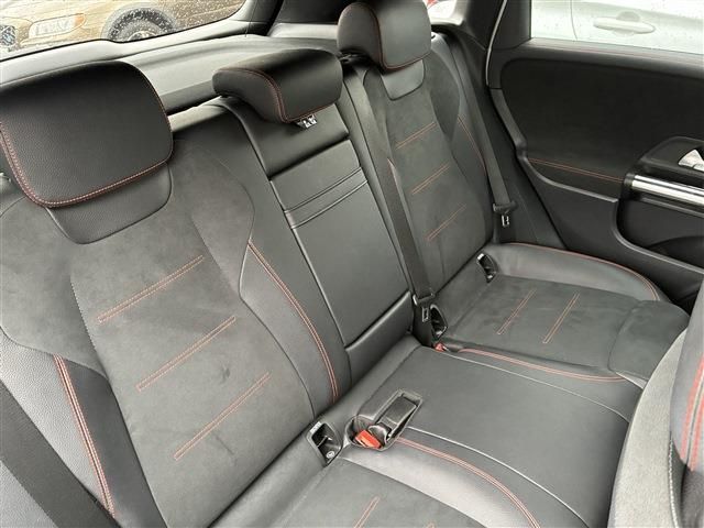 MERCEDES BENZ B-Class