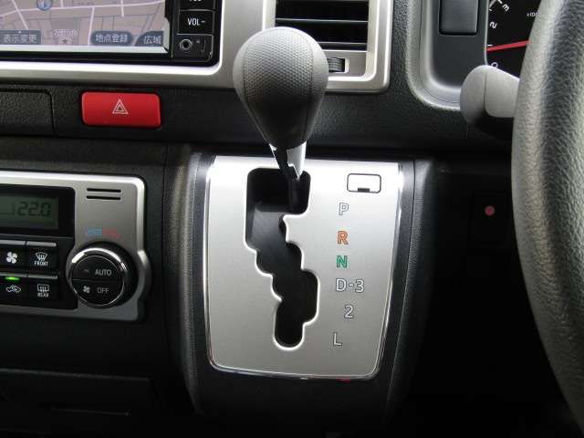 HIACE van 2WD