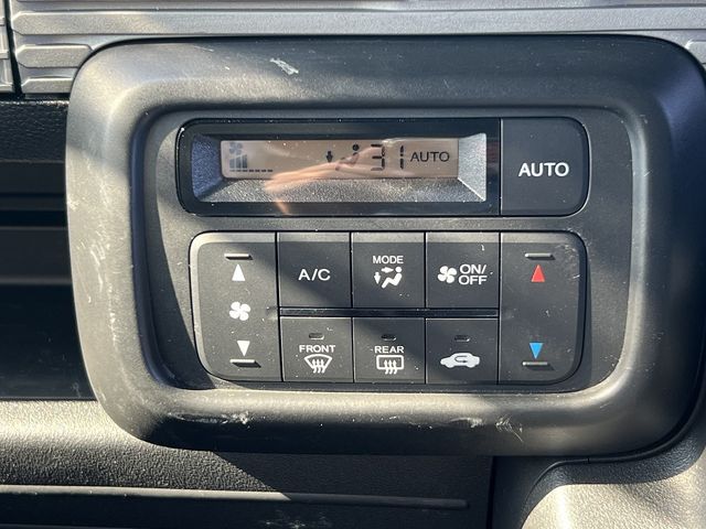 N-VAN