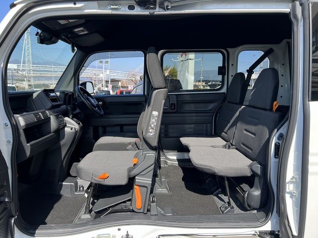 N-VAN