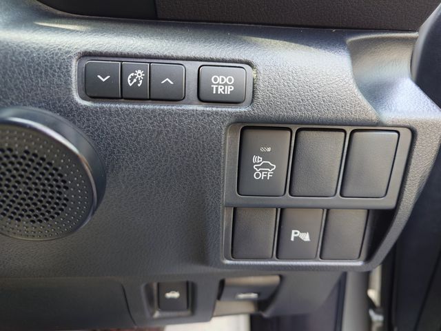 LEXUS IS300h