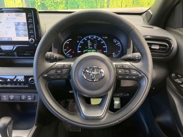 YARIS CROSS HYBRID
