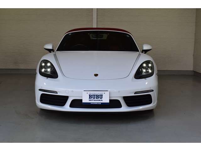 PORSCHE 718BOXSTER