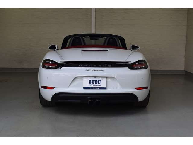 PORSCHE 718BOXSTER