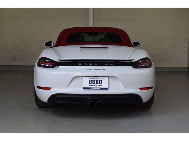 PORSCHE 718BOXSTER