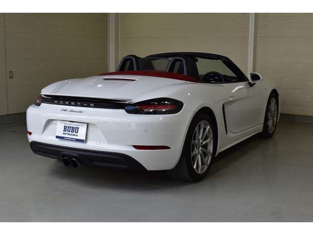 PORSCHE 718BOXSTER