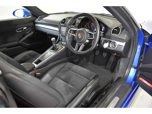 PORSCHE 718CAYMAN
