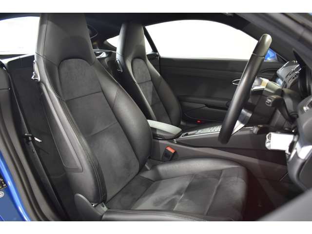PORSCHE 718CAYMAN