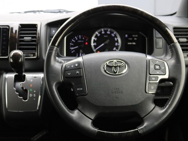 HIACE van 2WD