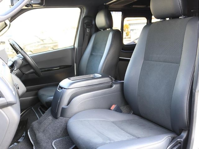 HIACE van 2WD