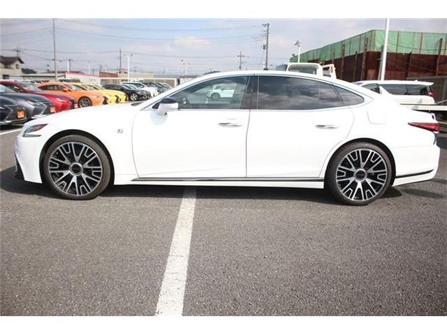 LEXUS LS500