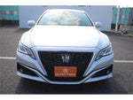 CROWN sedan hybrid
