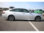 CROWN sedan hybrid