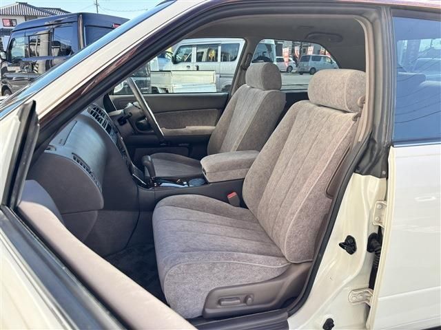 CEDRIC hardtop 4WD