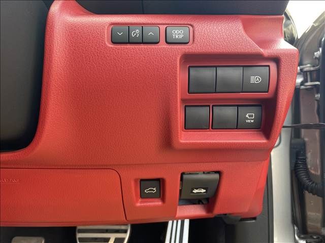 LEXUS IS300h