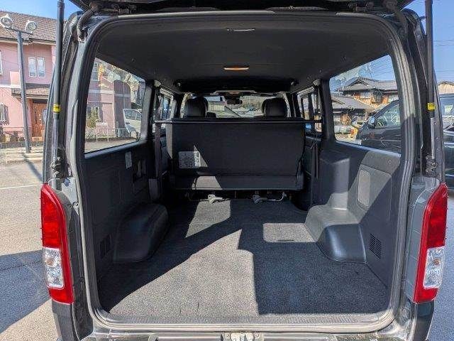 HIACE van 4WD