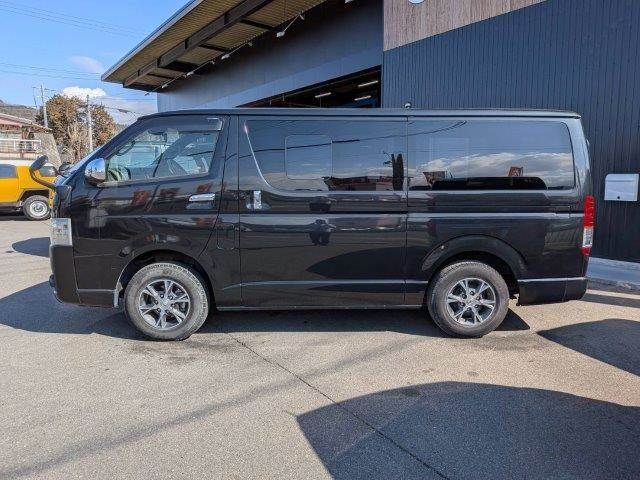 HIACE van 4WD