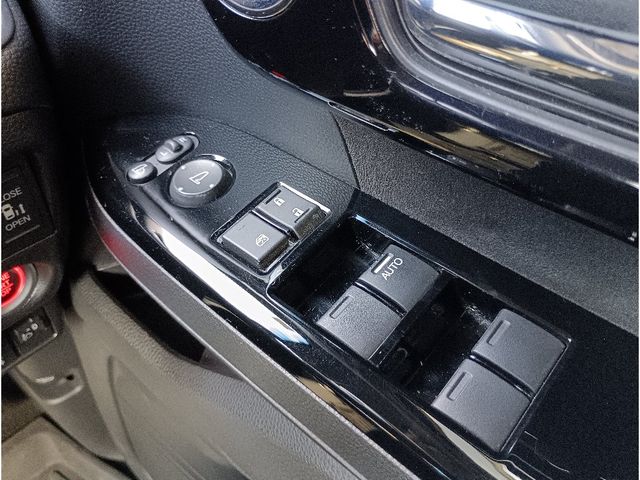 N-BOX CUSTOM