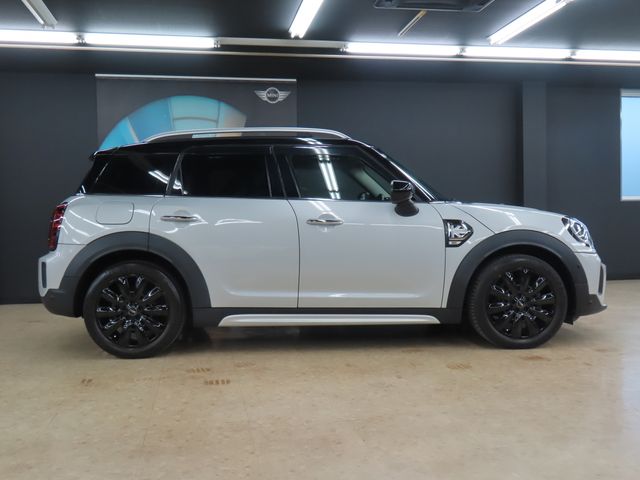 MINI COOPER D CROSSOVER