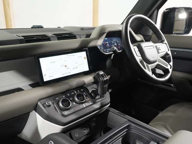 ROVER DEFENDER
