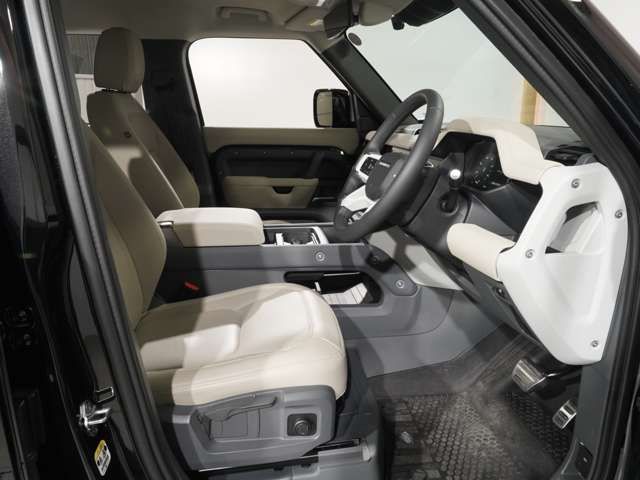 ROVER DEFENDER