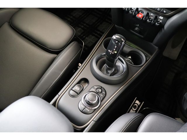 MINI COOPER D CROSSOVER