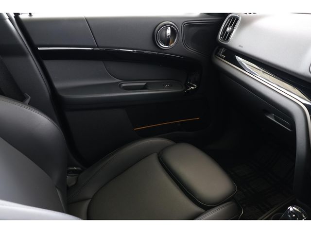 MINI COOPER D CROSSOVER