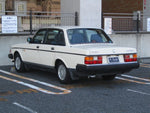 VOLVO 240 sedan