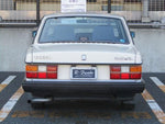 VOLVO 240 sedan